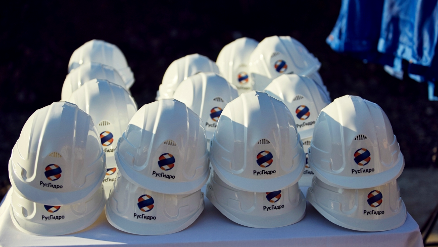 Защитные каски с логотипом ПАО «РусГидро»