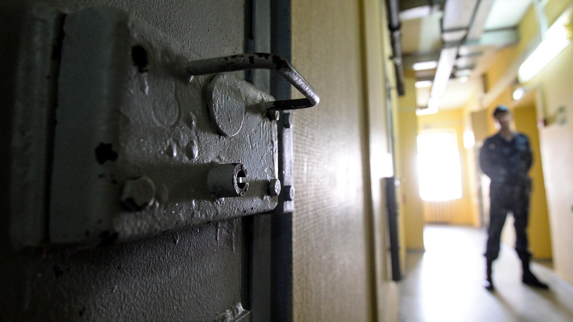 Сотрудник ФСИН