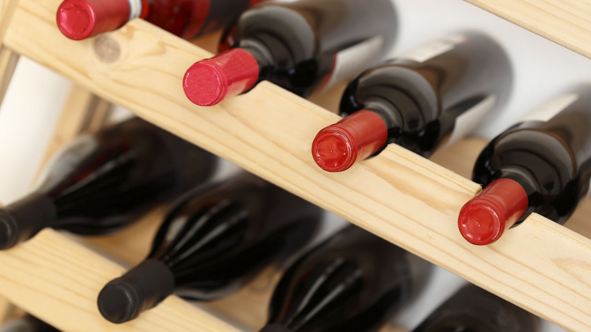 Бутылки вина