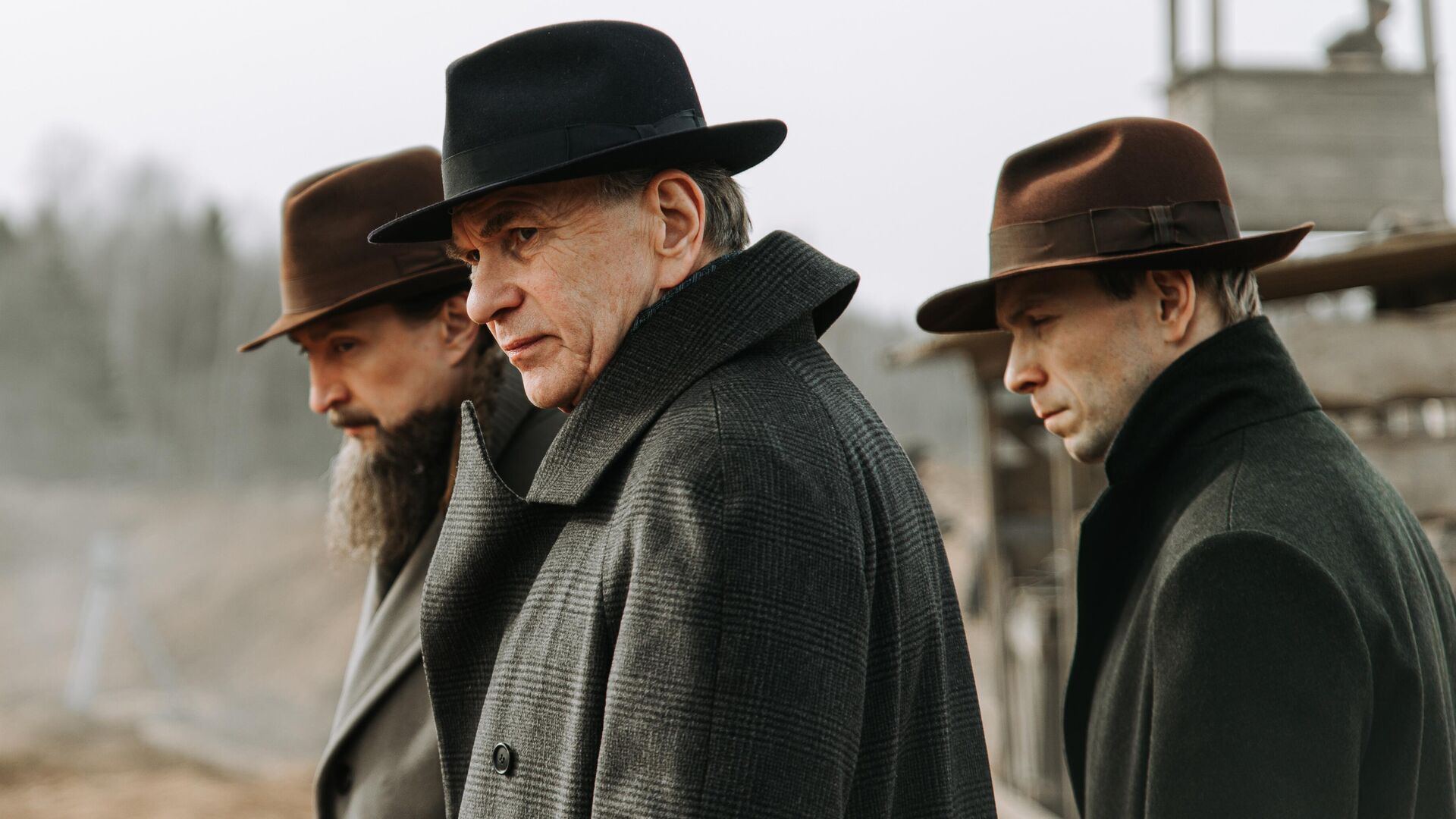 Кадр из сериала Атом. Юрий Чурсин, Алексей Гуськов, Илья Малаков