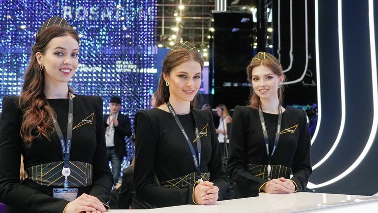 Работа форума ПМЭФ-2025