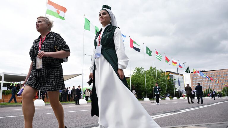 Работа форума ПМЭФ-2025