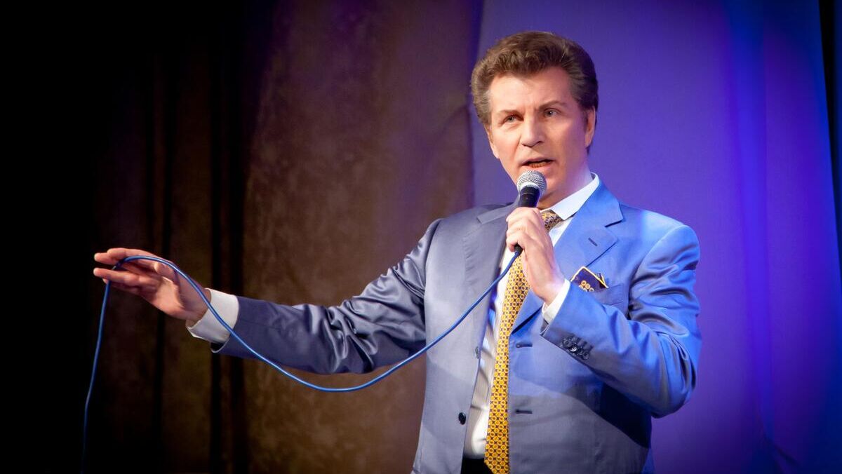 Певец Ярослав Евдокимов