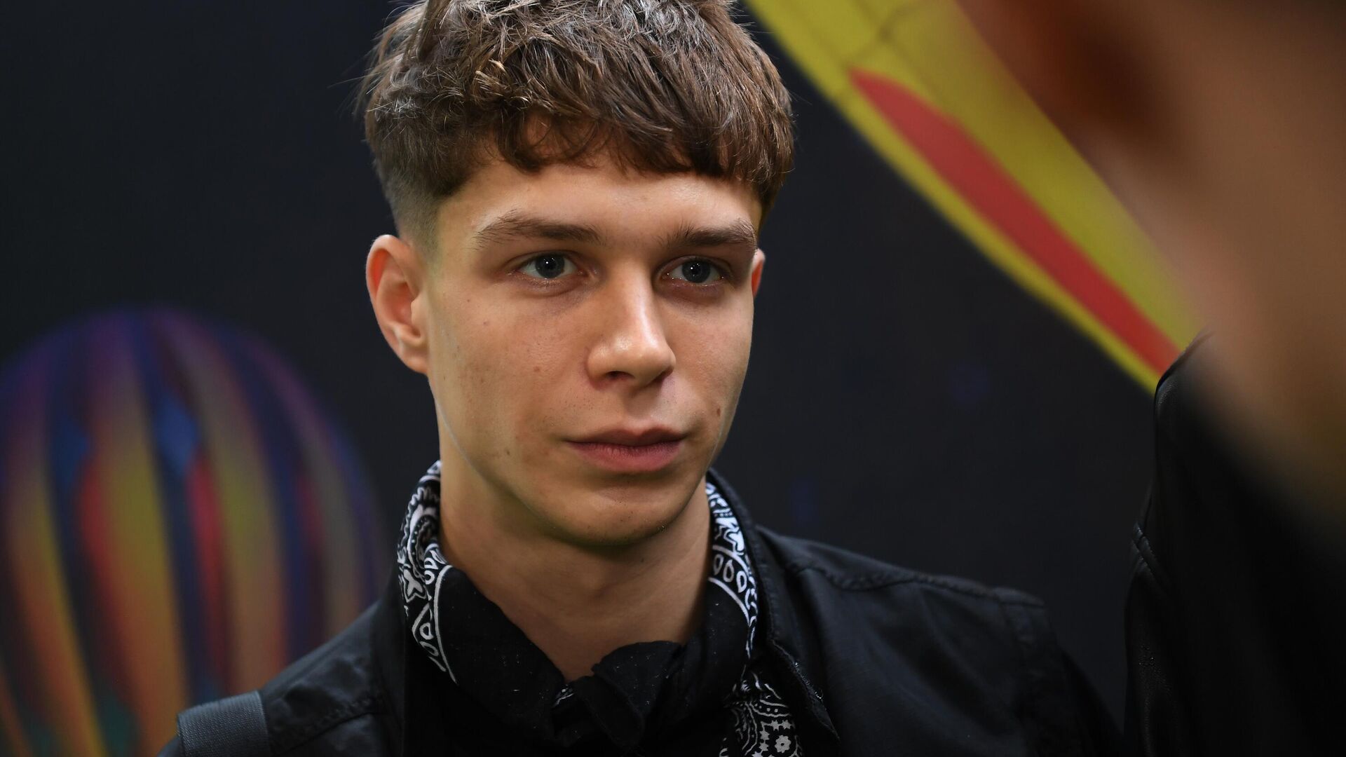 Актер Глеб Калюжный