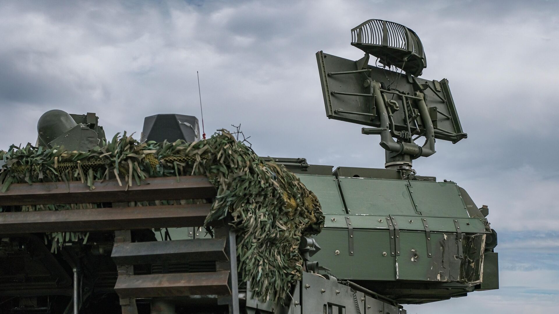Боевое дежурство экипажа ЗРК Тор-М2