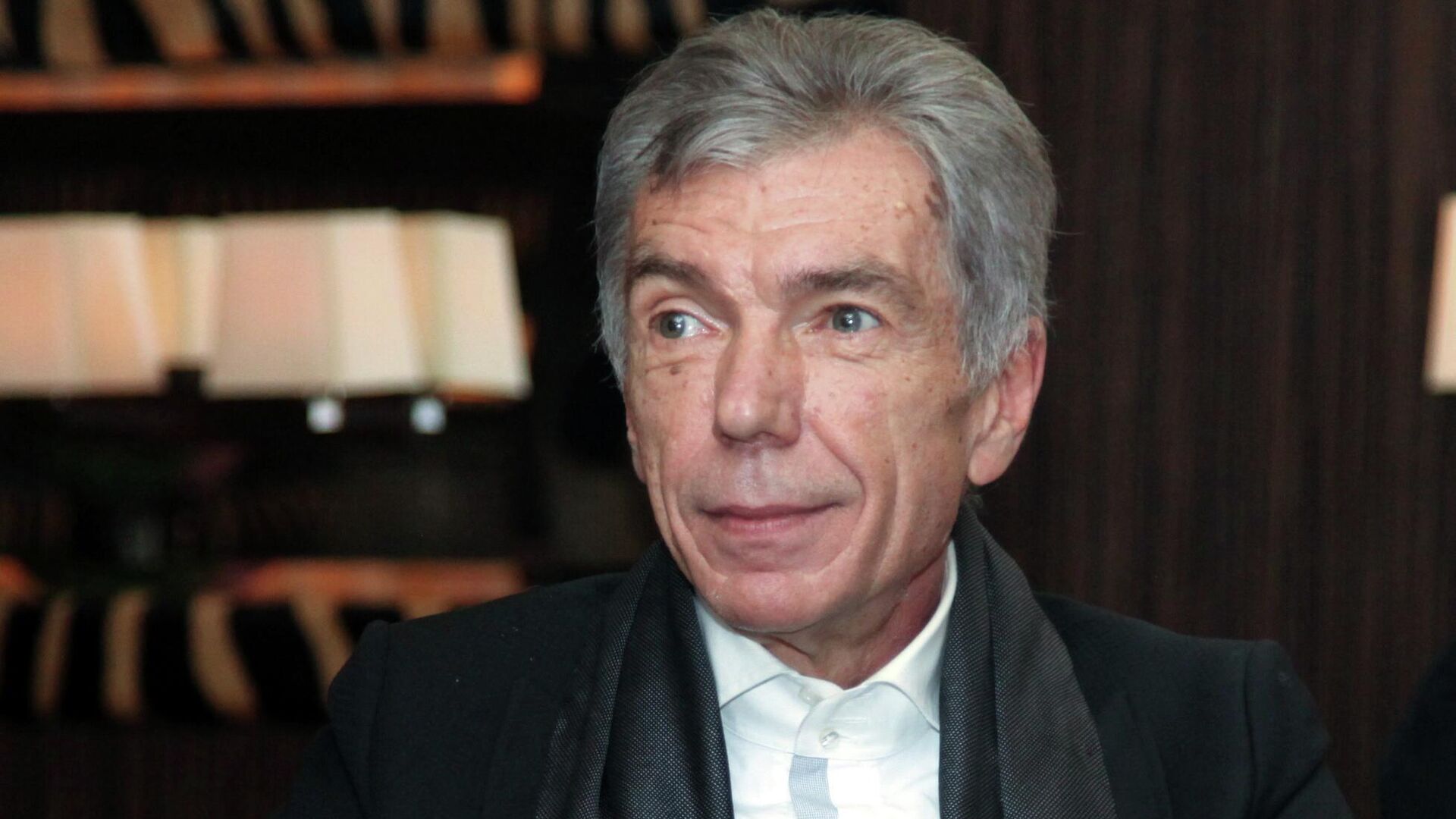 Юрий Николаев