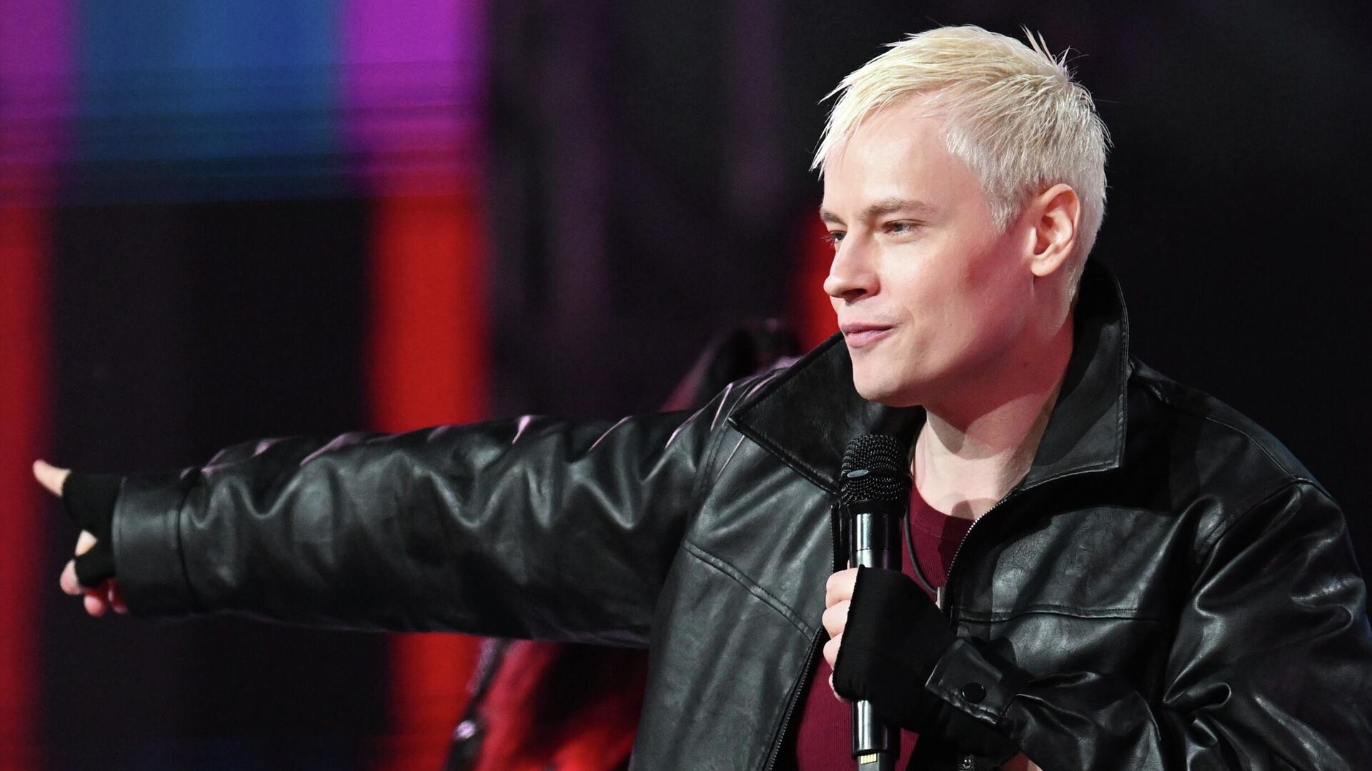 Певец Shaman (Ярослав Дронов)