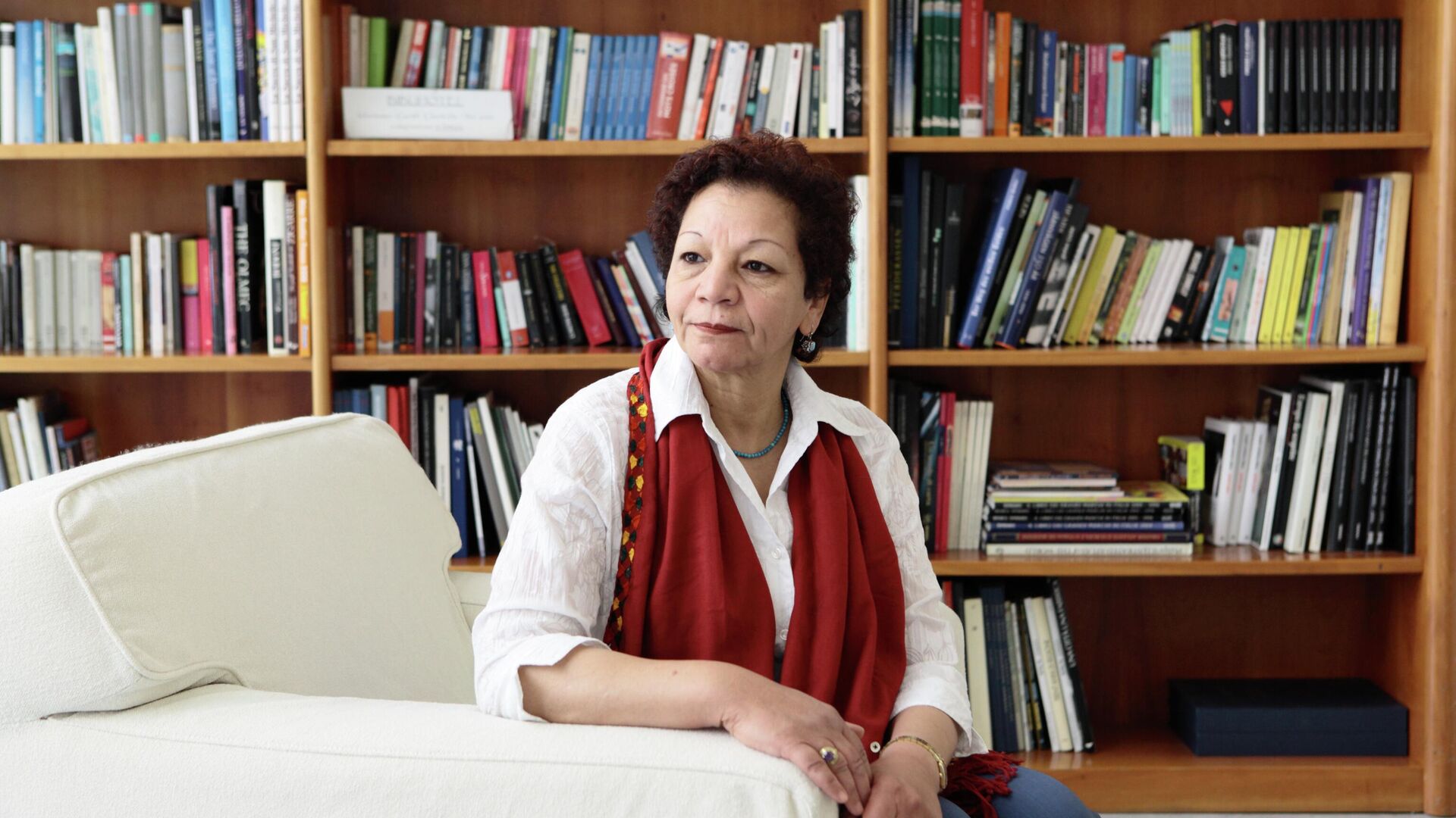 Писательница Сальва Бакр