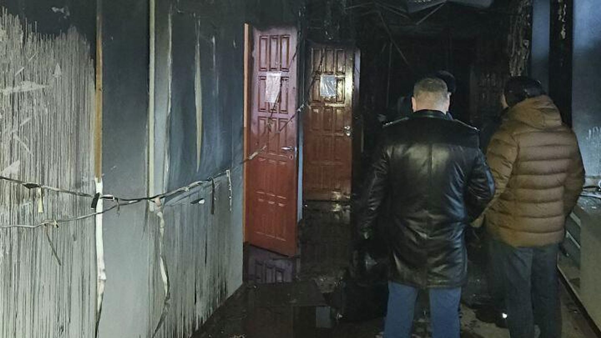 Последствия взрыва в здании центра профессиональной подготовки МВД в Сыктывкаре