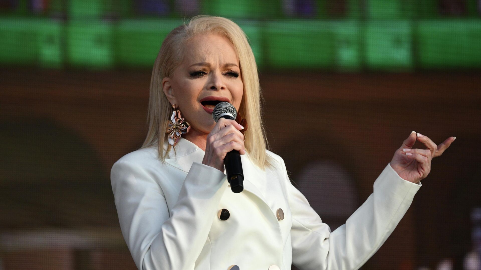 Певица Лариса Долина