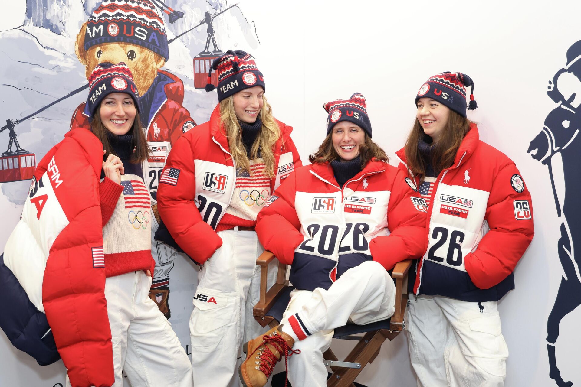 Американские кёрлингистки в олимпийской форме