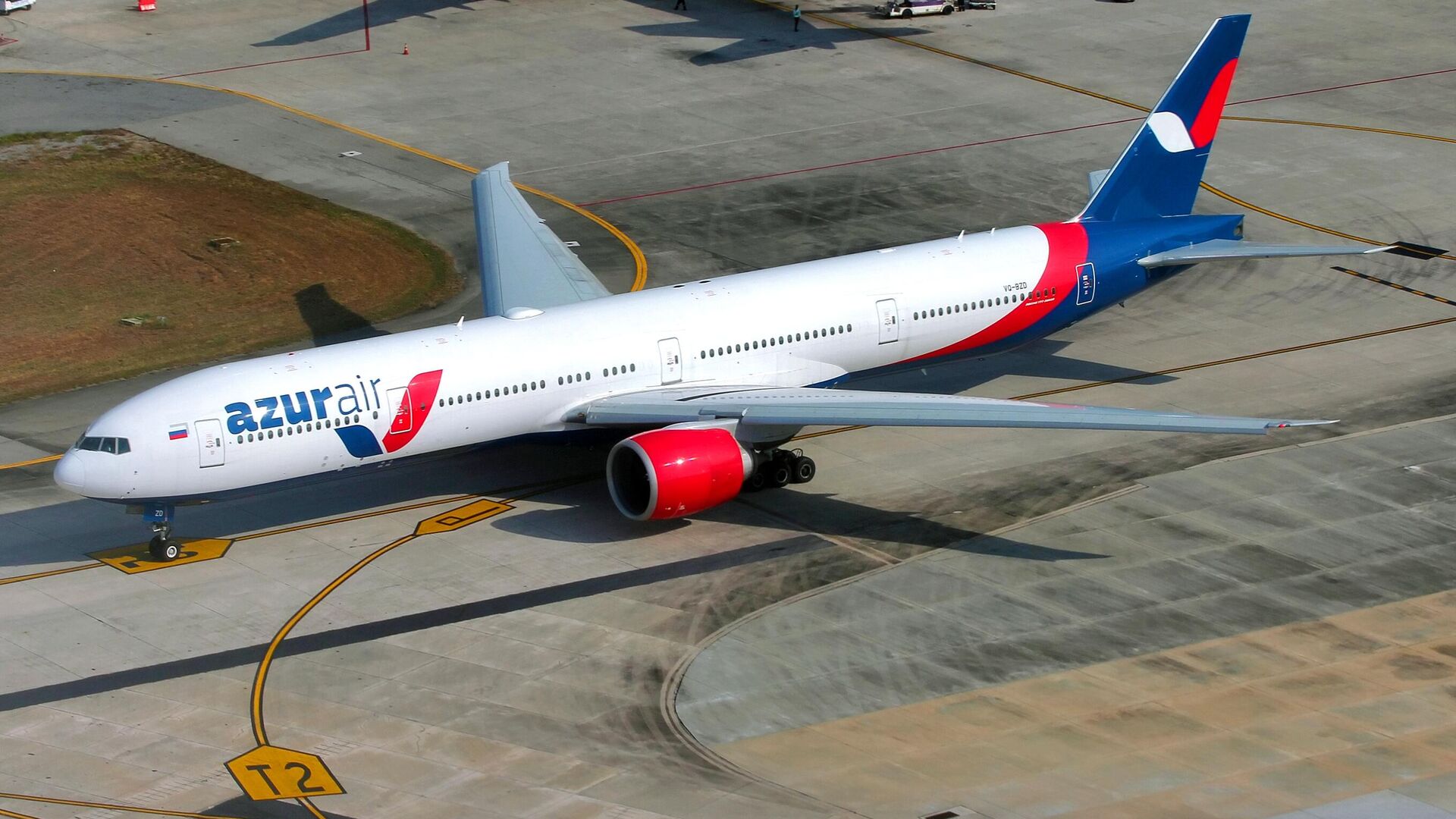 Самолет авиакомпании Azur Air