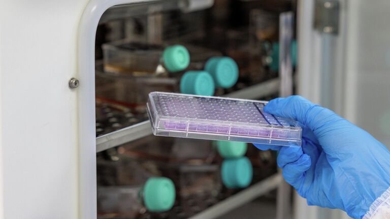 Ученые Лаборатории нано- и микрокапсулирования биологически активных веществ СПбПУ предложили новый способ доставки изотопа внутрь злокачественной опухоли