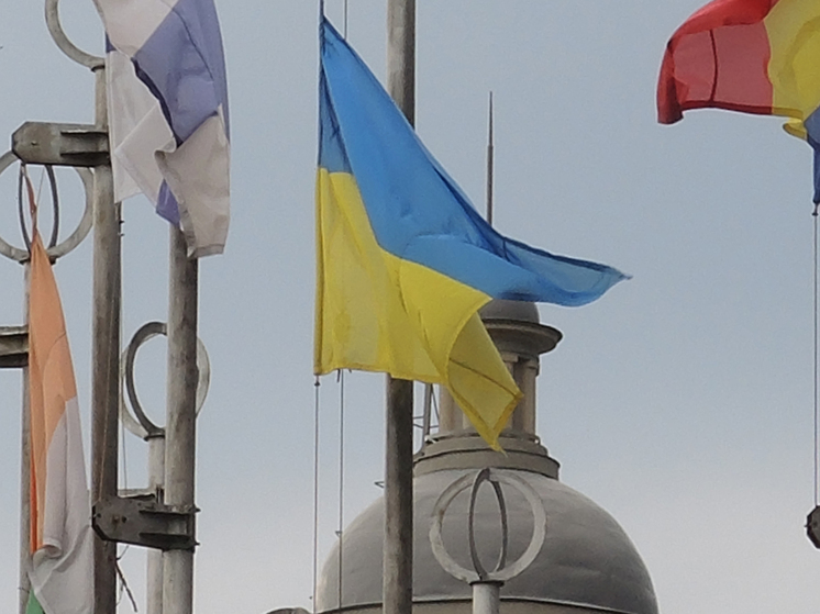 На Украине водитель грузовика спас молодого человнка от мобилизации