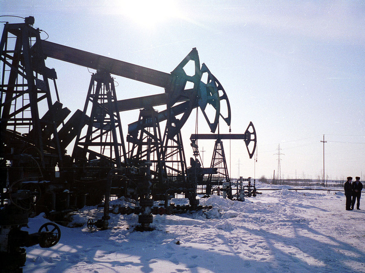 Эксперты объяснили, что значит для России 100 долларов за баррель нефти