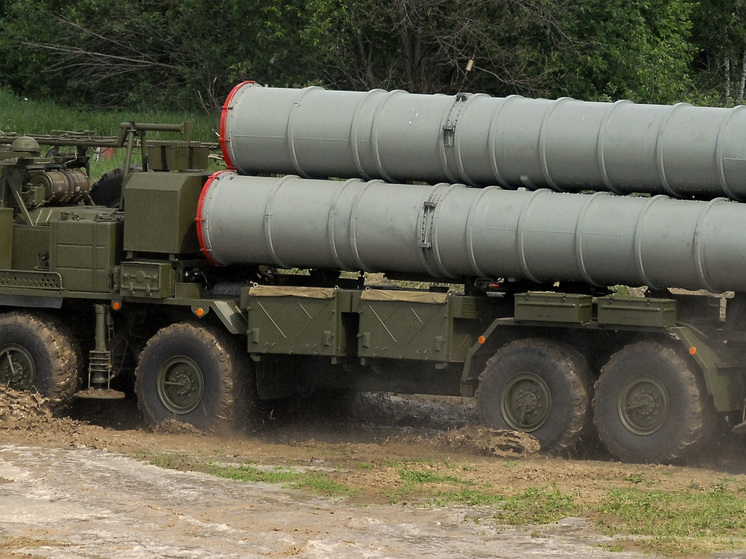 Российская ПВО пресекла массированную атаку дронов в четырёх регионах