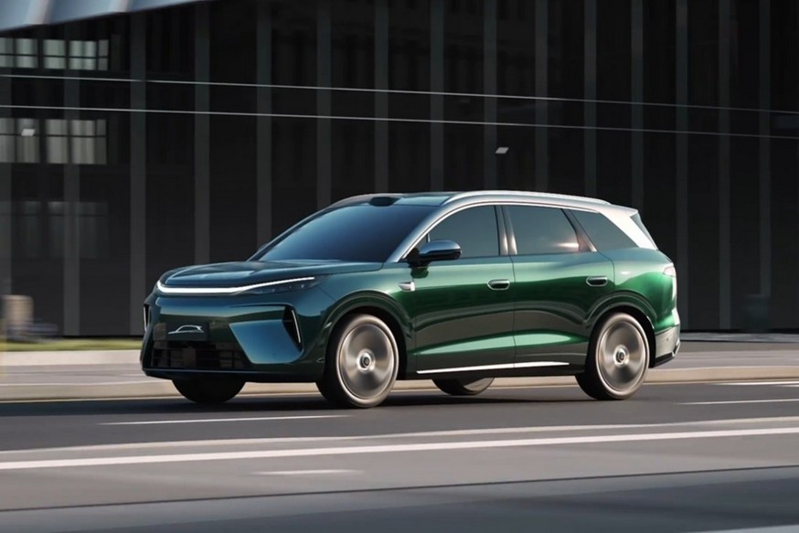 Кроссовер BYD Tang нового поколения: больше предшественника и с единым табло внутри