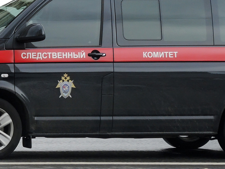 Развратник за один день пристал к нескольким девушкам: одну запер в туалете