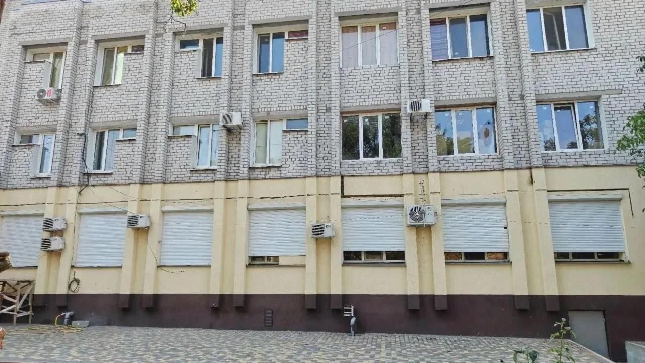 Последствия удара ВСУ по территории Васильевской центральной больницы в Запорожской области