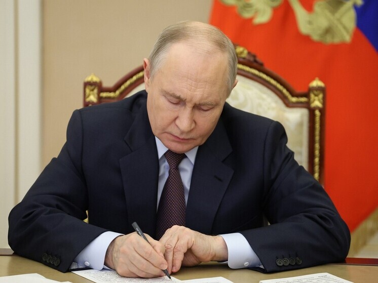 Путин ввел трехдневный режим тишины для Киева