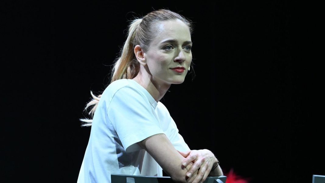 Актриса из сериала «Метод» Виноградова получила травму головы на репетиции