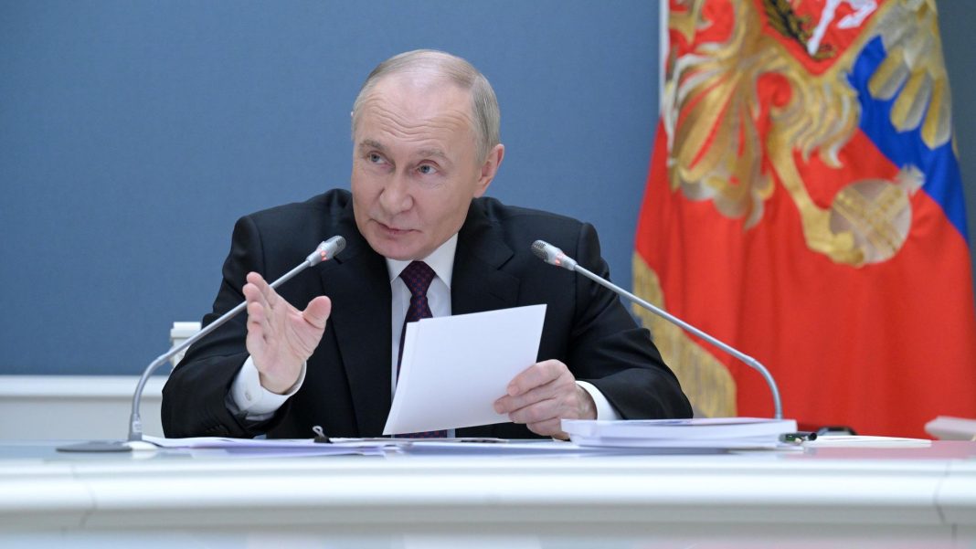 Путин рассказал о переходе на возобновляемые источники энергии