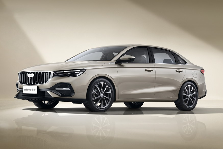 Седан Geely Emgrand предыдущего поколения получил порцию обновок