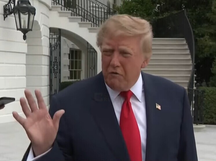 «Украине пора назначить нового президента»: Трамп приговорил Зеленского